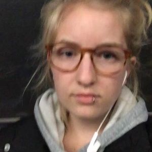 Meet your Posher, Anna